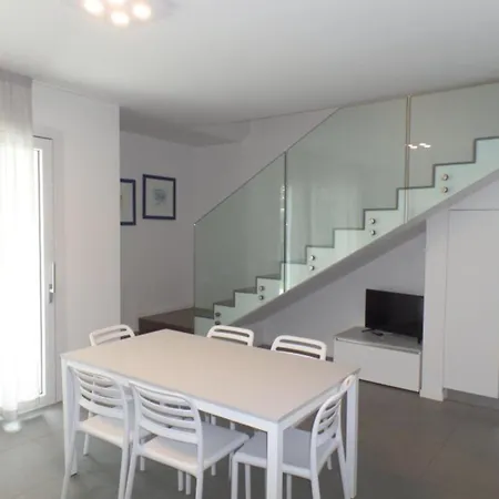 Apartamento Seaside With A Charming Garden *