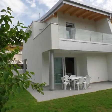 Appartement Seaside With A Charming Garden